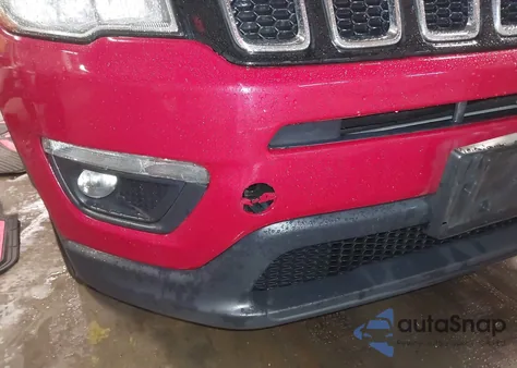 2018 Jeep Compass Latitude 4X4 из США, поврежденный, VIN 3C4NJDBBXJT485440